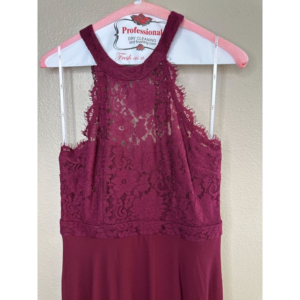 Lulus Women’s Burgundy Lace Halter Maxi Dress Size M Flowy Elegant Gown Formal - Picture 2 of 8